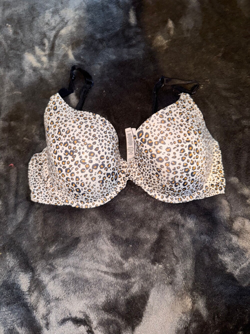 Victoria's Secret Leopard Print Padded Bra 34D Adjustable Straps